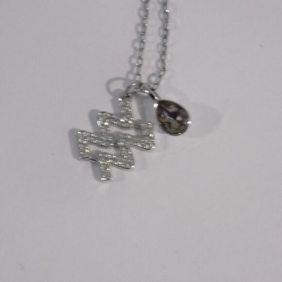 Swarovski Silver Tone Pendant Necklace 15" Plus Extender - Picture 3 of 7